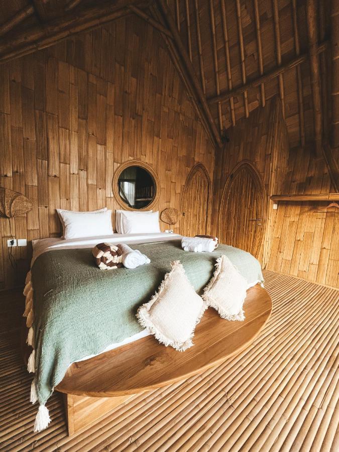 Kalma Bamboo Eco Lodge Kuta  Eksteriør billede