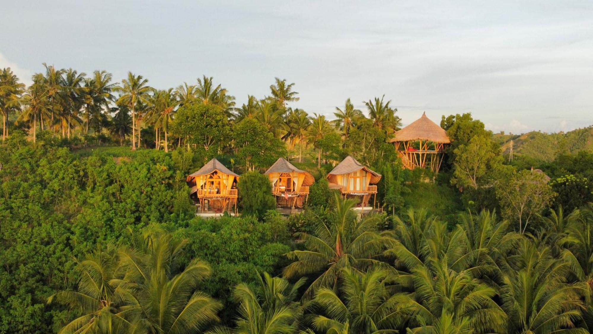 Kalma Bamboo Eco Lodge Kuta  Eksteriør billede